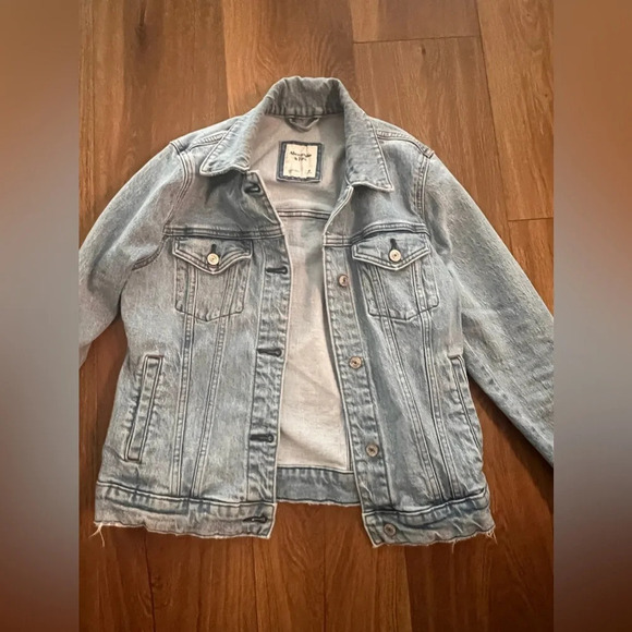Abercrombie & Fitch Women’s Medium Wash Denim Jacket Size M - Picture 5 of 5